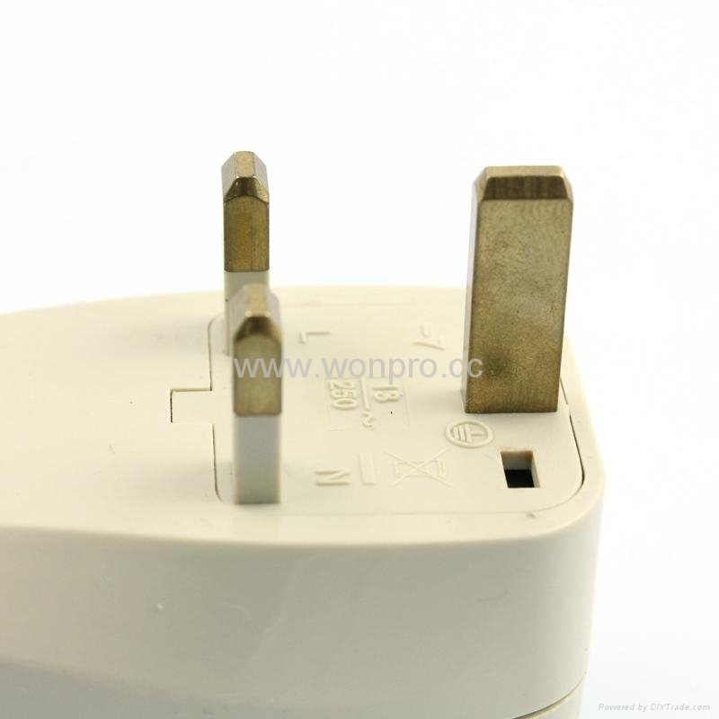 UK, Iraq Grounded Universal Travel Adapter with USB charger(WASGFDBU-7-W)  5