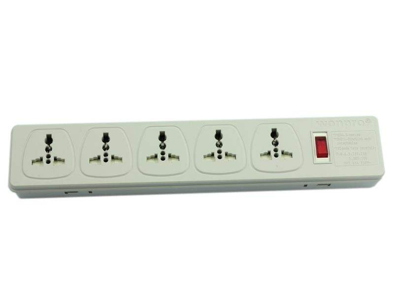 5 gang Universal Outlet Power Strip with IEC C14 port 1