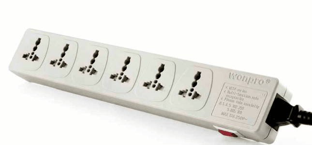6 gang universal outlet power strip with IEC C14 port 2
