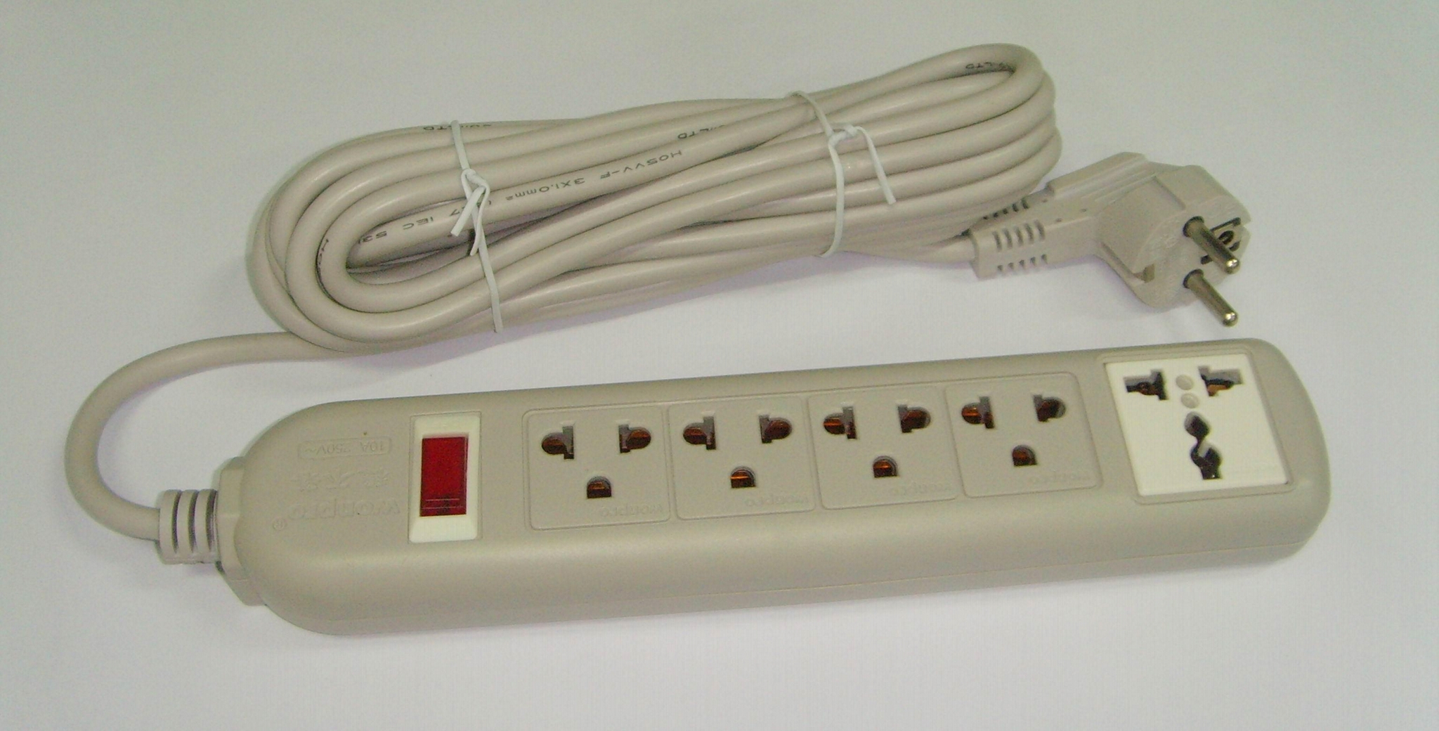 四位雙用插座+一位萬用插座固定式中間轉換器(WE5BR4-D) 2