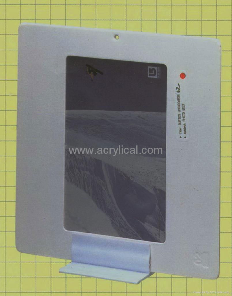 acrylic photo frame,4R acrylic magnetic photo frame,Magnetic Picture Frame preserves your photo between heavy sheets of clear acrylic that are held together by magnetic corners. Can be used vertically or horizontally and available in three sizes:2-1/2 X 3-1/2 X 3/4, 3 1/2'', 3 1/2'' x 5'', 4'' x 6'', 5'' x 7''.