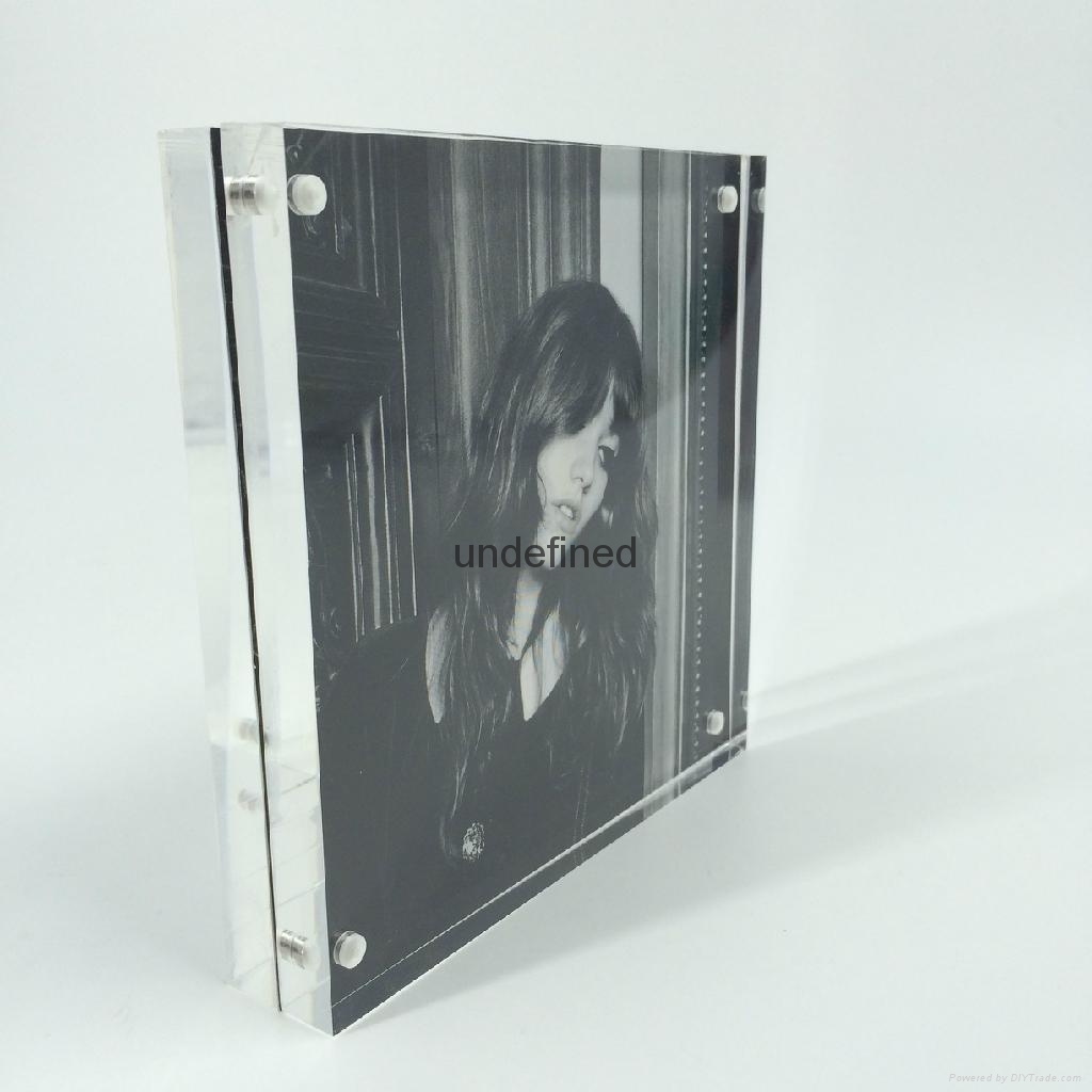 square acrylic photo frame .,Acrylic photo frame,Magnetic Picture Frame preserves your photo between heavy sheets of clear acrylic that are held together by magnetic corners. Can be used vertically or horizontally and available in three sizes:2-1/2 X 3-1/2 X 3/4, 3 1/2'', 3 1/2'' x 5'', 4'' x 6'', 5'' x 7''.