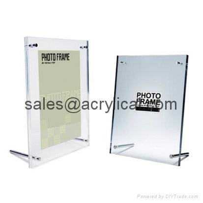 Acrylic photo frame,acrylic picture frame 12+12mm,The Heavy Magnetic Picture Frame preserves your photo between heavy sheets of clear acrylic that are held together by magnetic corners. Can be used vertically or horizontally and available in three sizes:2-1/2 X 3-1/2 X 3/4, 3 1/2'', 3 1/2'' x 5'', 4'' x 6'', 5'' x 7''.