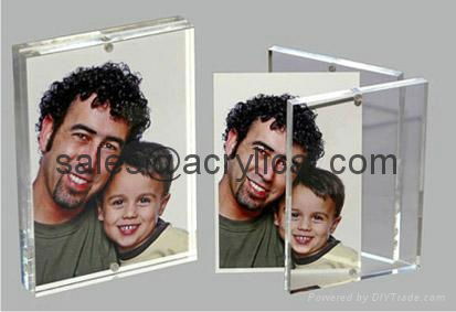 acrylic photo frame,Magnetic Picture Frame preserves your photo between heavy sheets of clear acrylic that are held together by magnetic corners. Can be used vertically or horizontally and available in three sizes:2-1/2 X 3-1/2 X 3/4, 3 1/2'', 3 1/2'' x 5'', 4'' x 6'', 5'' x 7''.