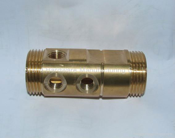 Brass lathe processing components 3