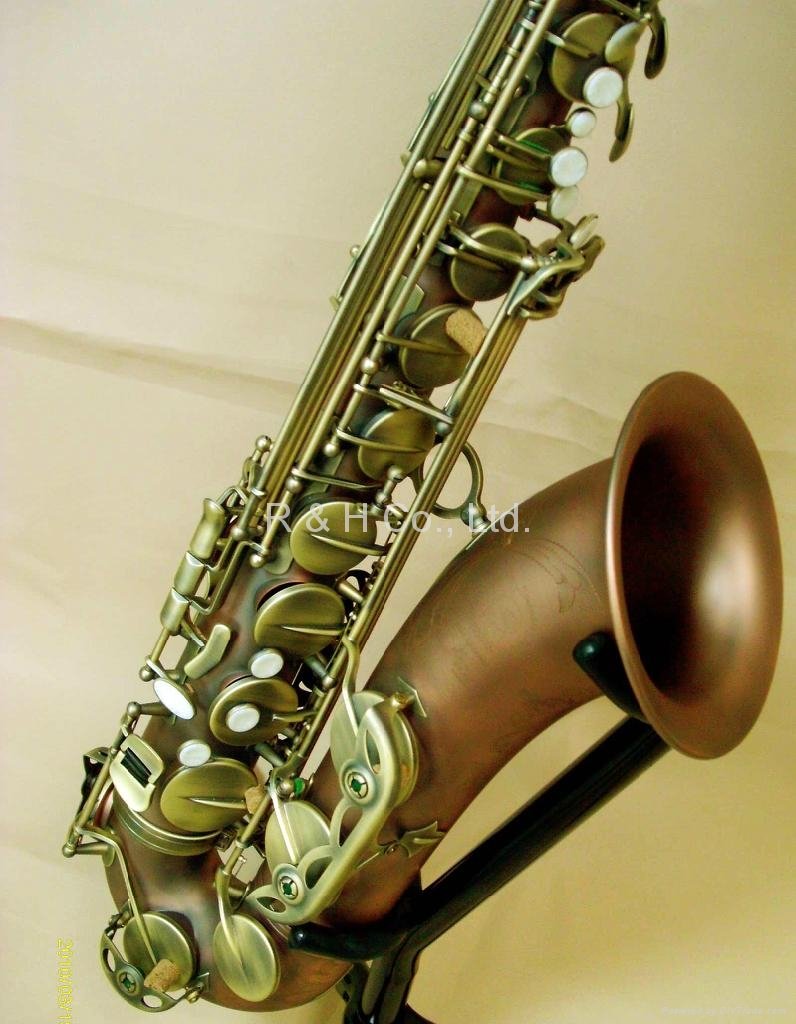 Pro Tenor Saxophone