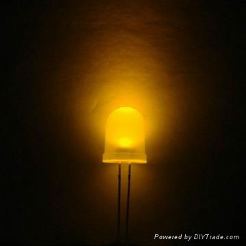 10mm Yellow Diffused 588nm 40~50 degree Superbright LED light 105MY8D  2