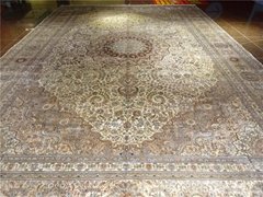 Factory Price Direct Selling Pure Handmade Persian Style Silk Carpet 600L