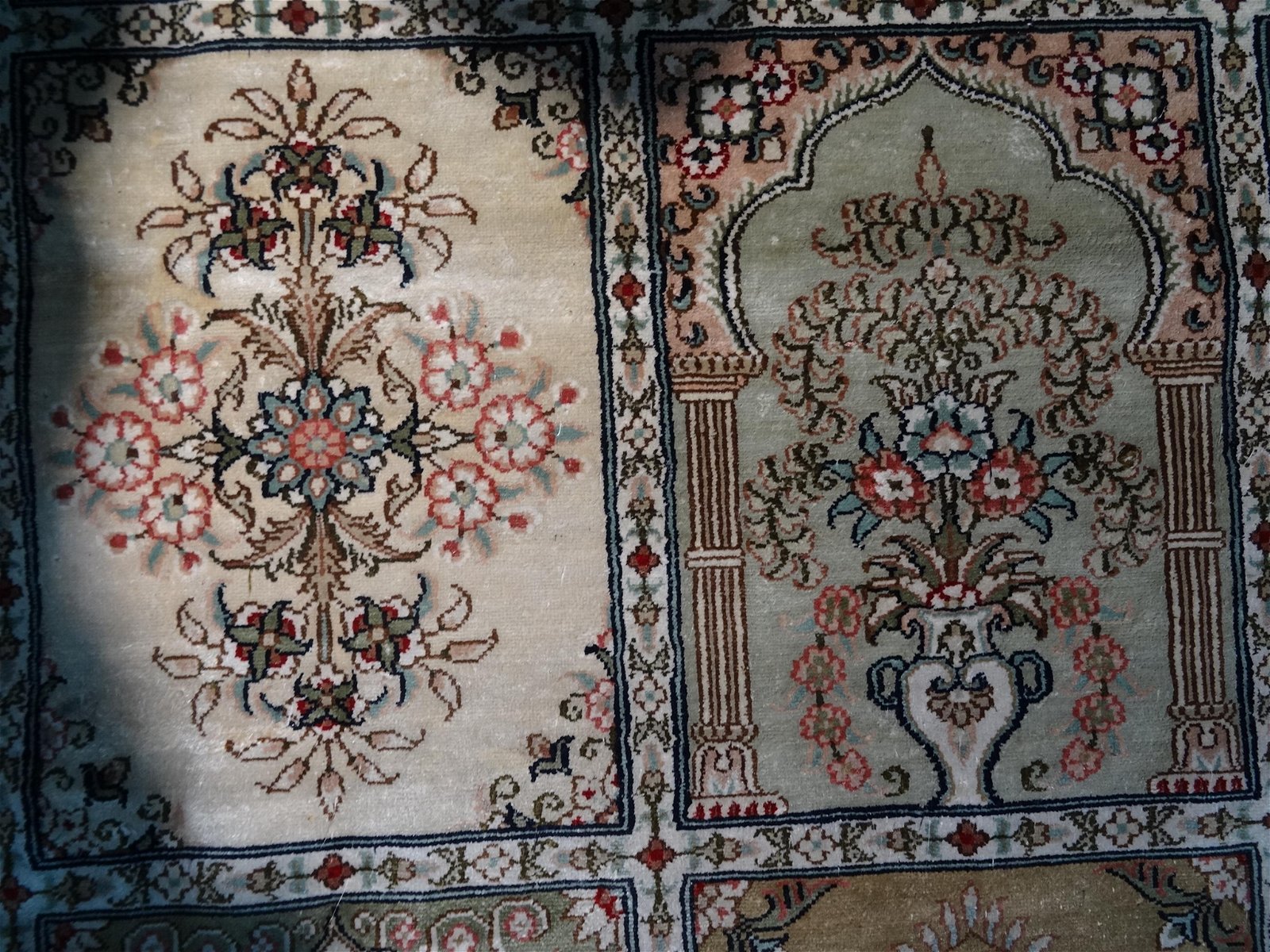 send you the new year 2022 auspicious, rich and prosperous handmade silk carpet 3