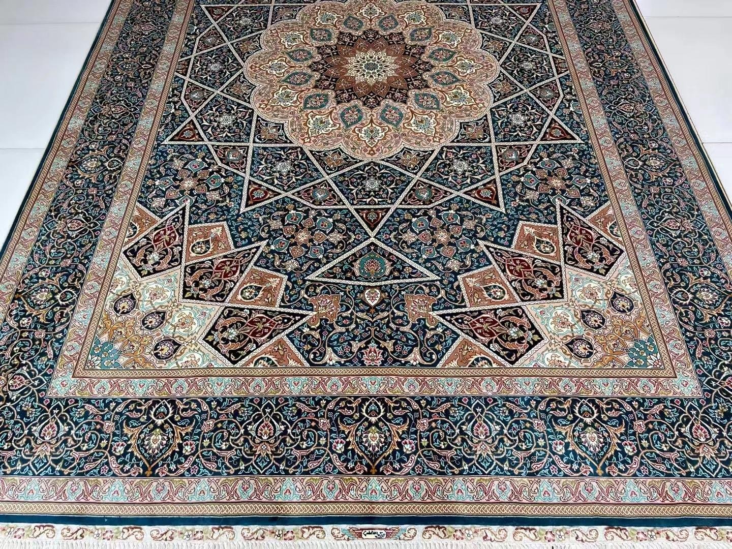 Persian Splendor  6x9ft handmade silk carpet for sitting room 3
