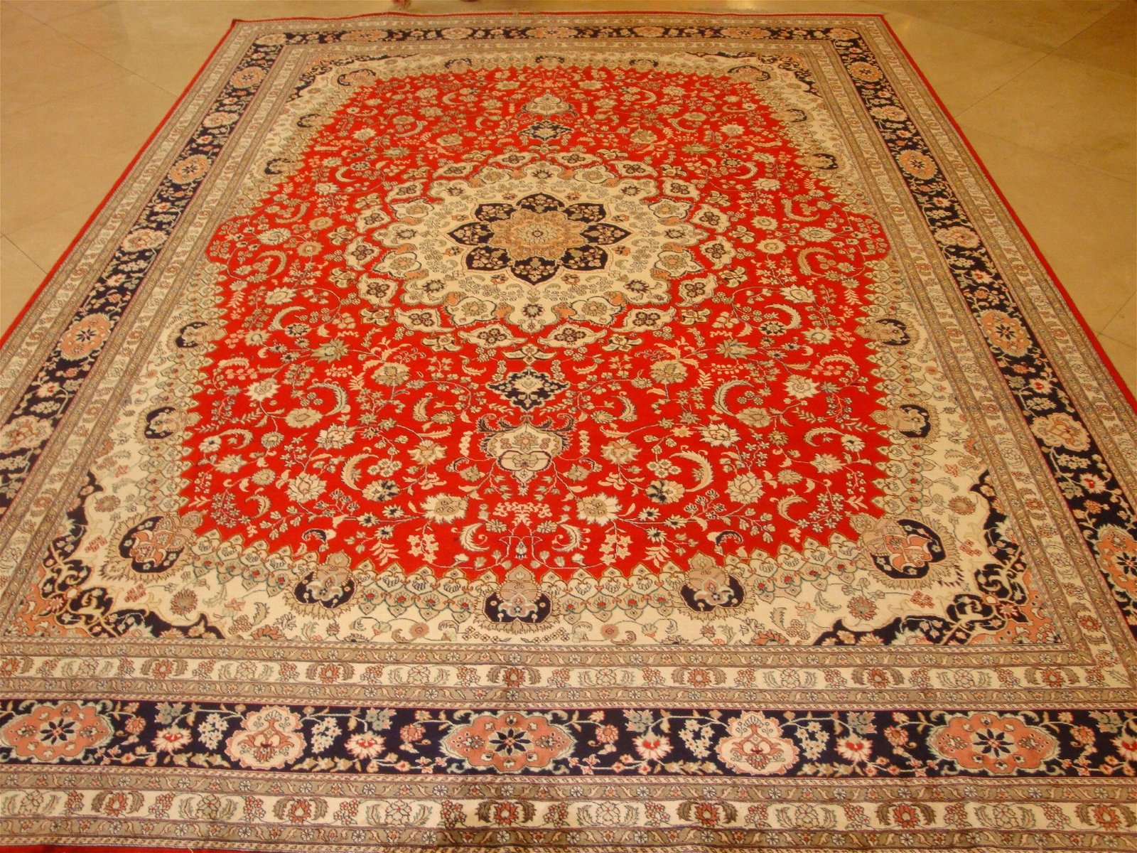 9x12ft 中国红手工编织真丝地毯畅销全世界 5