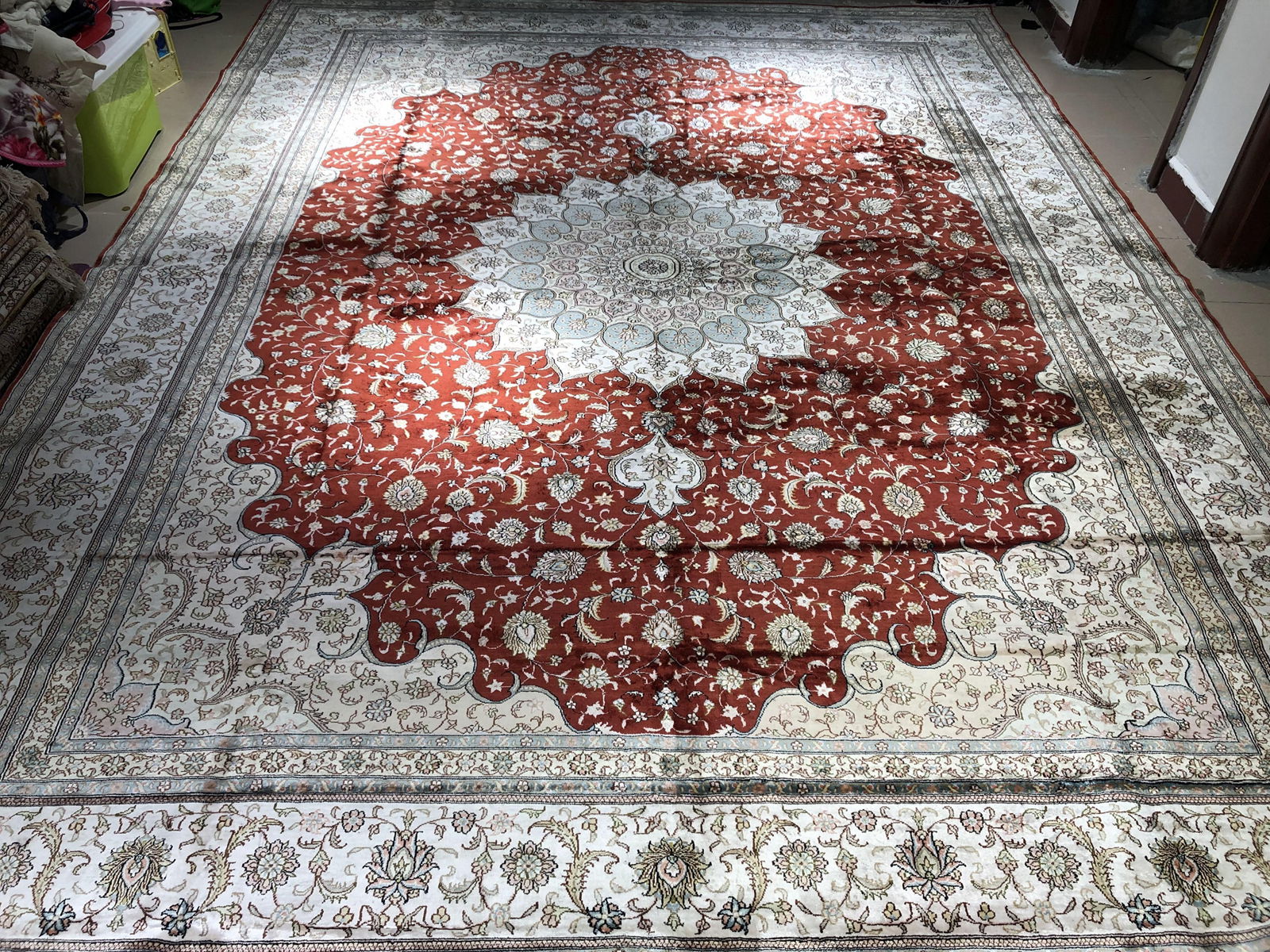 亚美地毯厂生产豪华手工9x12ft真丝波斯风格地毯