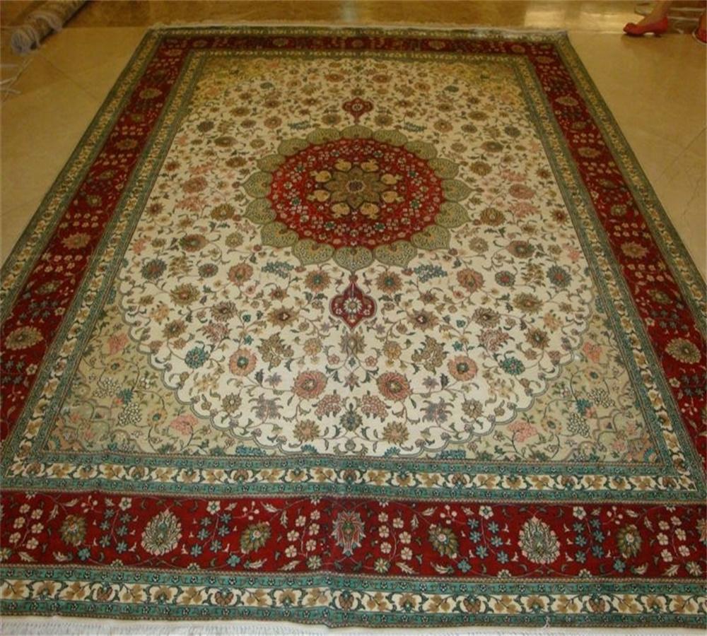 red color handmade silk persianc arept for sitting room