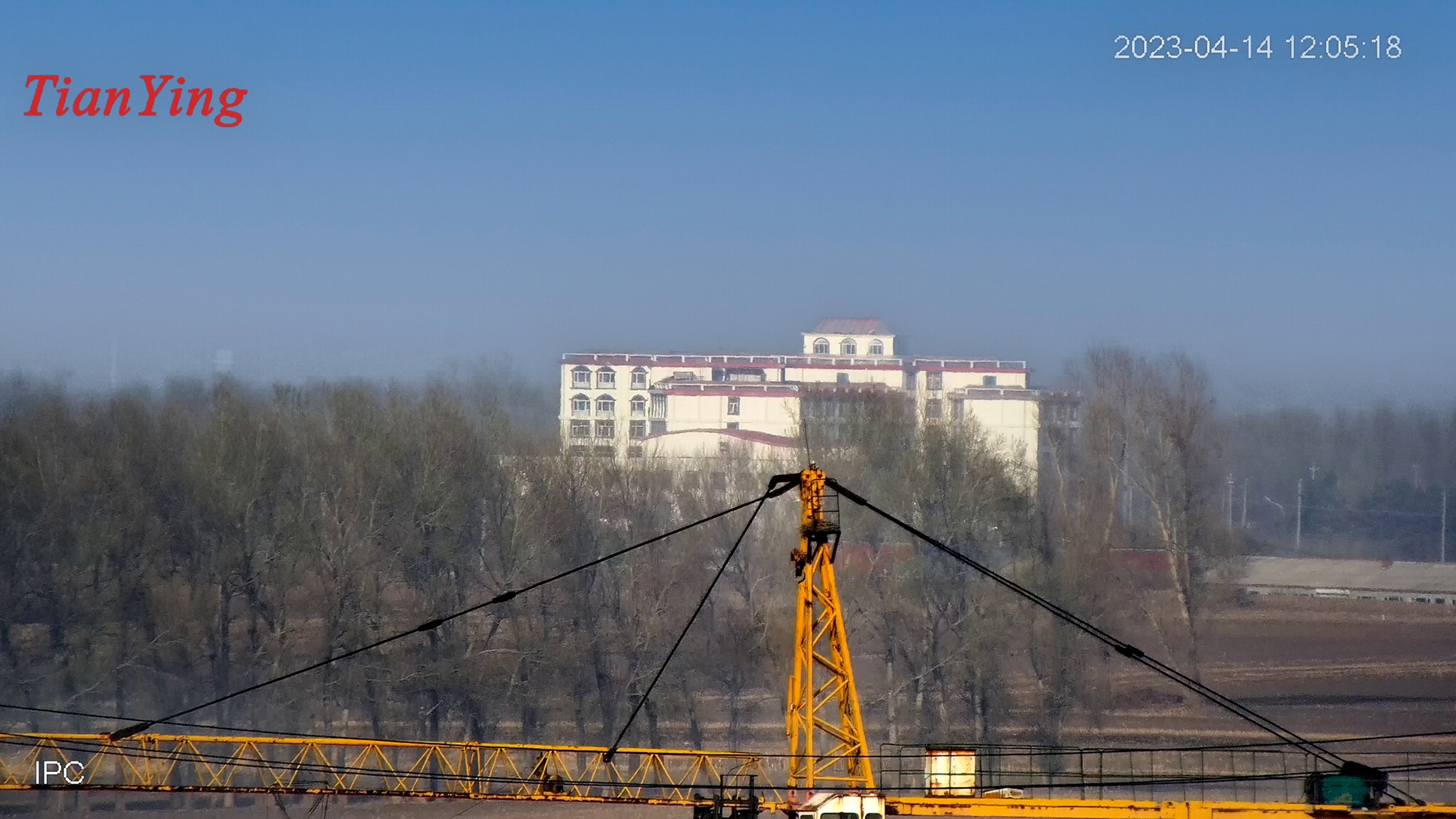 18km tank surveillance 4K 8MP 1/1.2 inch 2.9μm 10~600mm zoom no color aberration CCTV camera see 2km tower crane at 600mm focal length