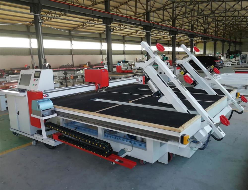 CNC GLASS CUTTING MACHINE 3