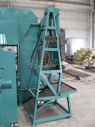 Roasting furnace and wax-cleaning unit for investment casting 2