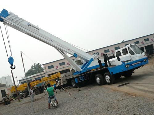 sell  TADANO KATO 80T 100T crane