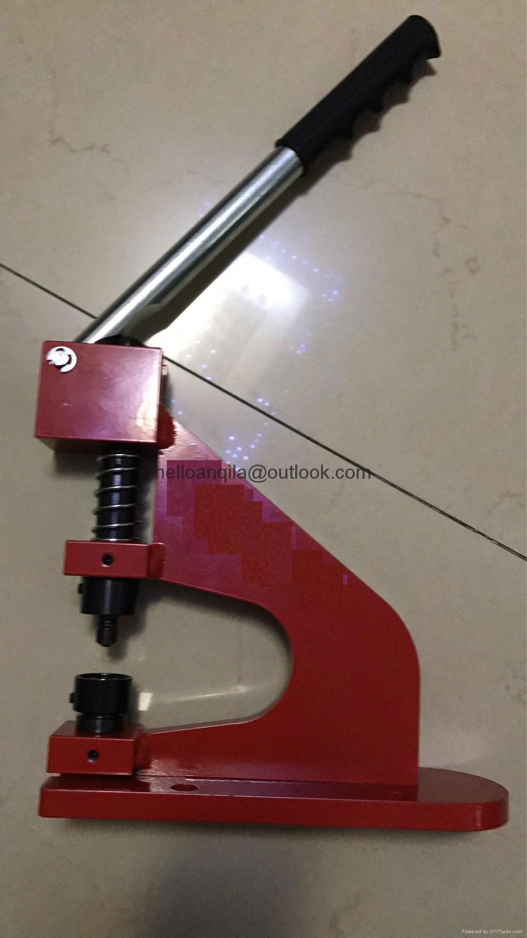 BENCH MOUNT  ATTACHING MACHINE--RED COLOUR HAND PRESS