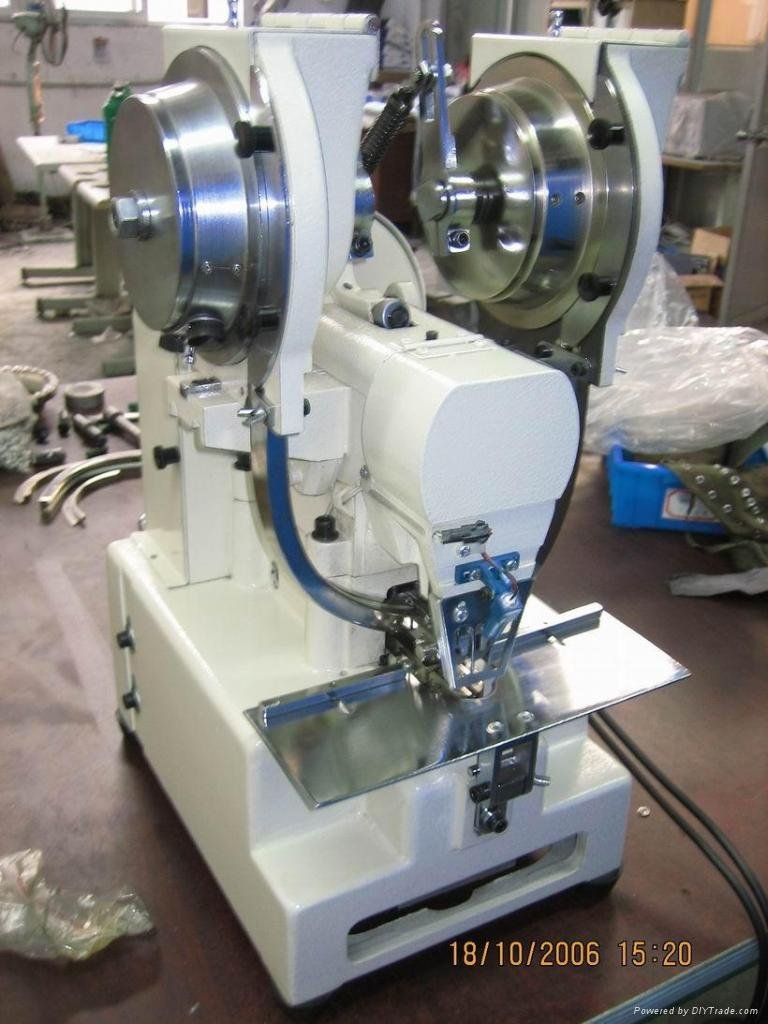 automatic prong pearl snap attaching machine SM600N