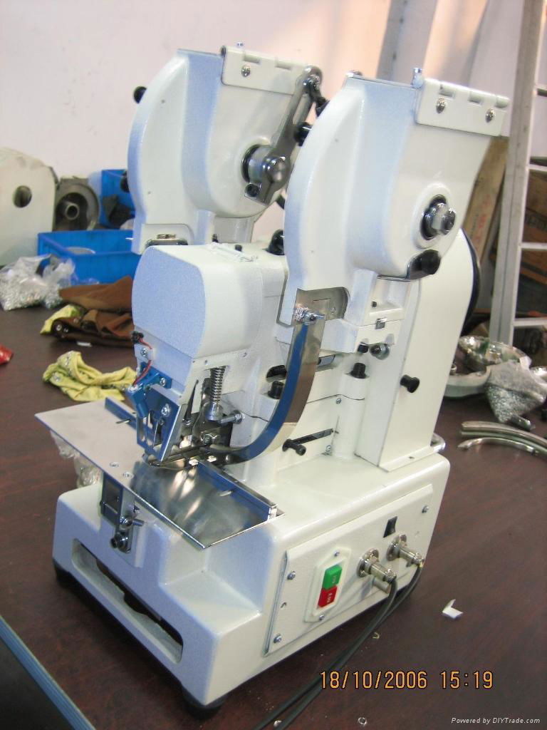 automatic prong pearl snap attaching machine SM600N 2