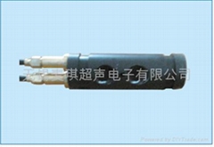 Liquid-plastic flow-metering transducer