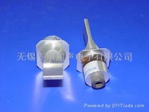 Cleaning transducer for textile MQ-15-52H