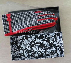 Winter Cold Fancy Houndstooth Pretty Wool Smart Phone Touch Screen Gloves