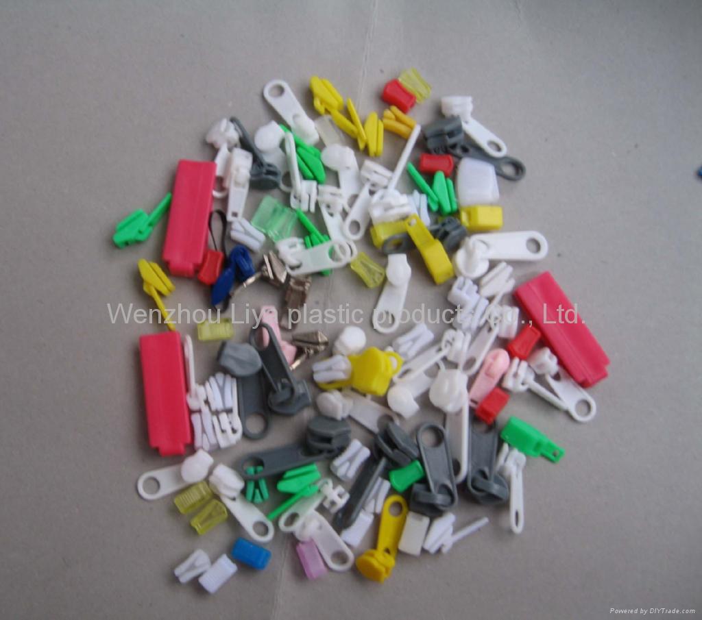 Zipper puller, Zipper slider, Zipper head, zipper pull, Slider, Puller   3