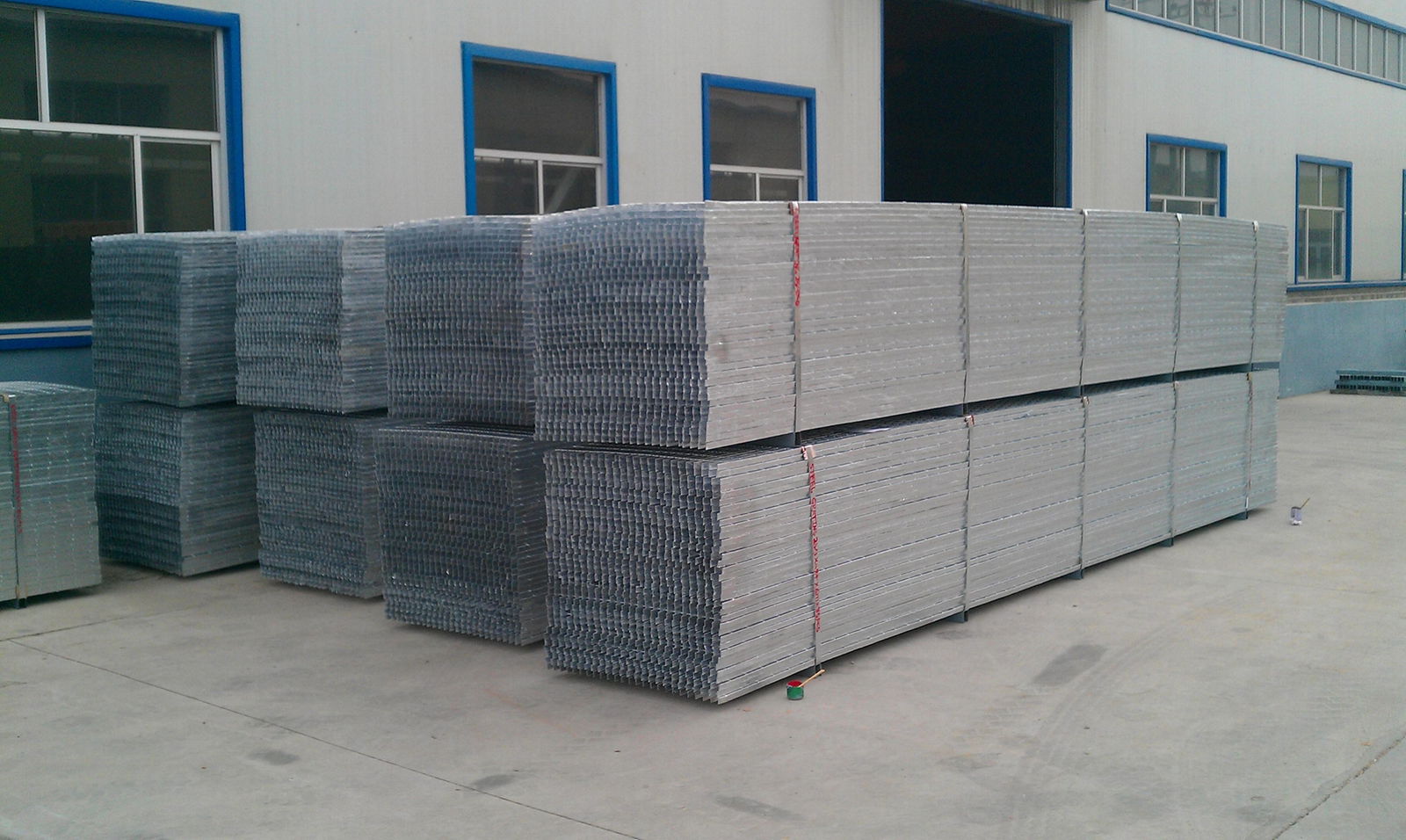 hot dipped galvanized steel grating ,manufacturer,China