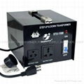 STU-1500 STEP UP/ DOWN VOLTAGE TRANSFORMER WITH 5V USB