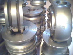 Welded pipe mold,