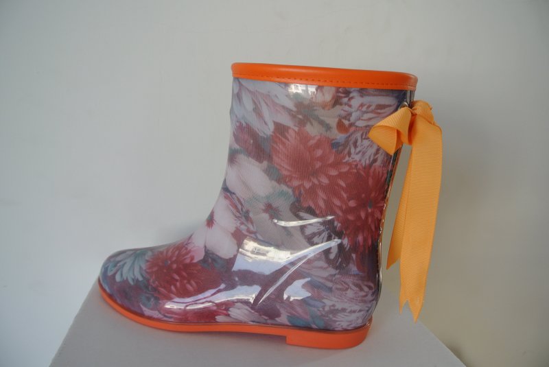 children's boots (color) or wellies children 2