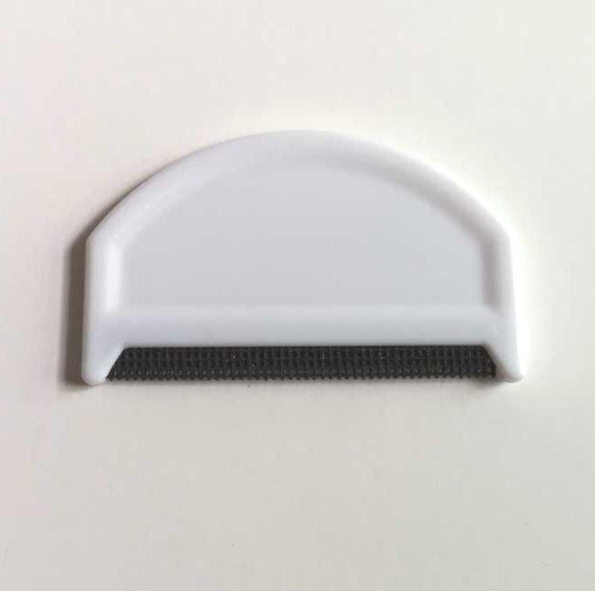 Cashmere & Wool Comb for De-Pilling Sweaters & Clothing