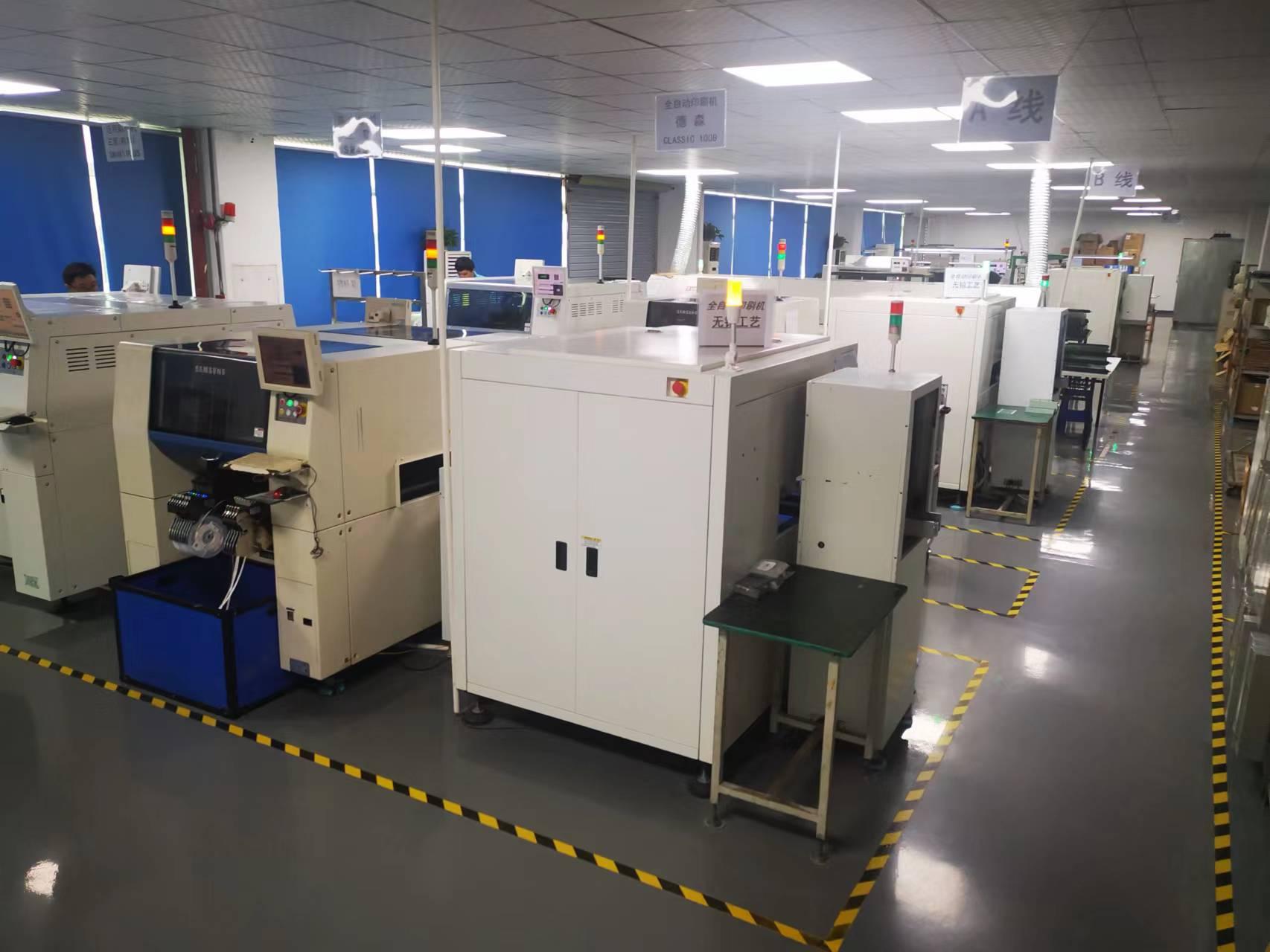 smt车间一角插件线之一贴片机之一相关产品深圳贴片插件后焊加工cny