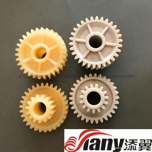 Plastic bevel gear