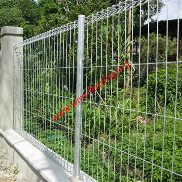 Roll Top Mesh Panel Fencing 2