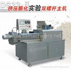 Double screw testing extruder