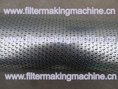 Perforated mesh for filters