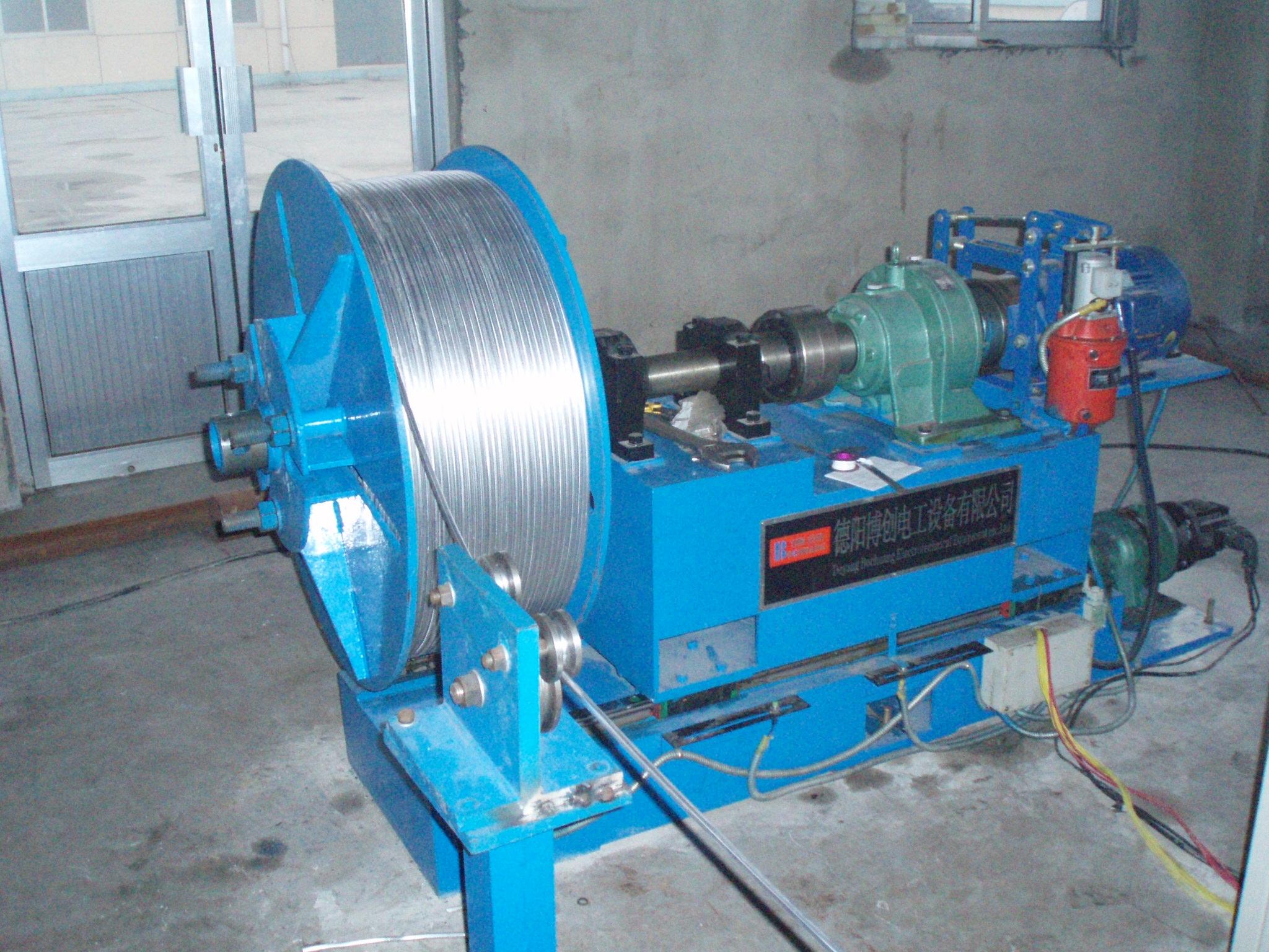 行走式铝杆复绕机