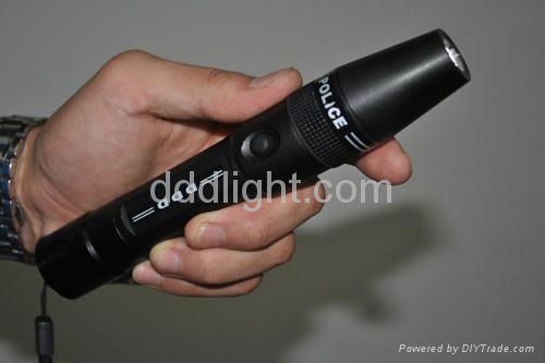 Type LED Field operations Police-flashlight 2