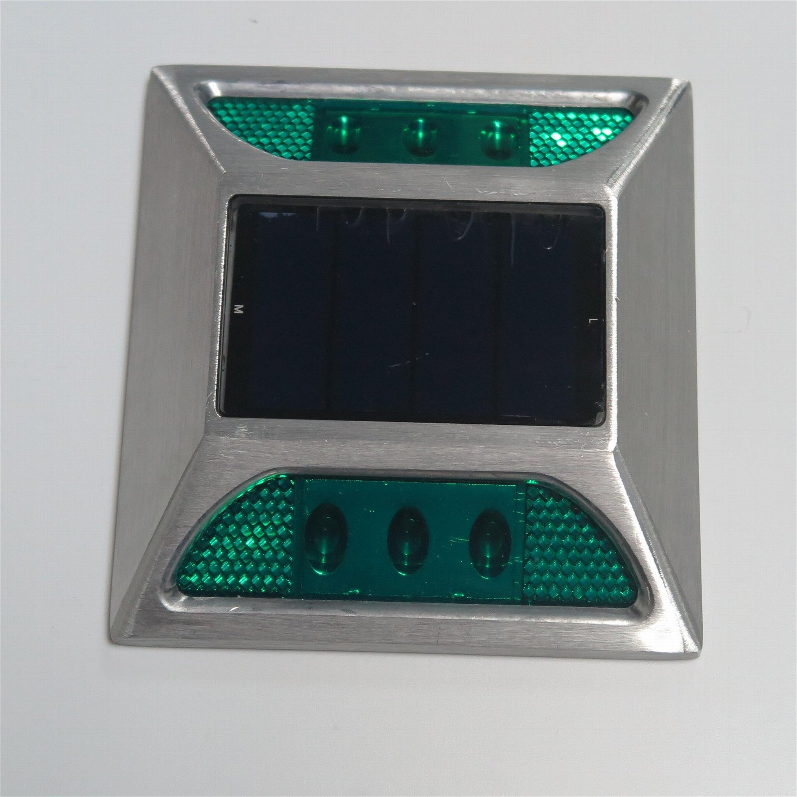 solar road studs aluminum cats eye with ultra low temperature 3