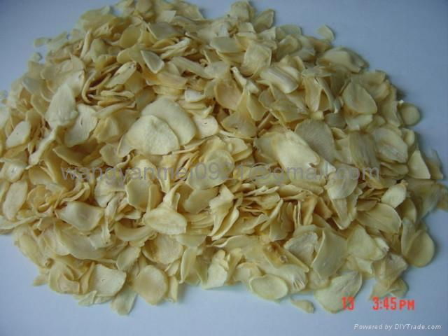 Garlic flake Grade B