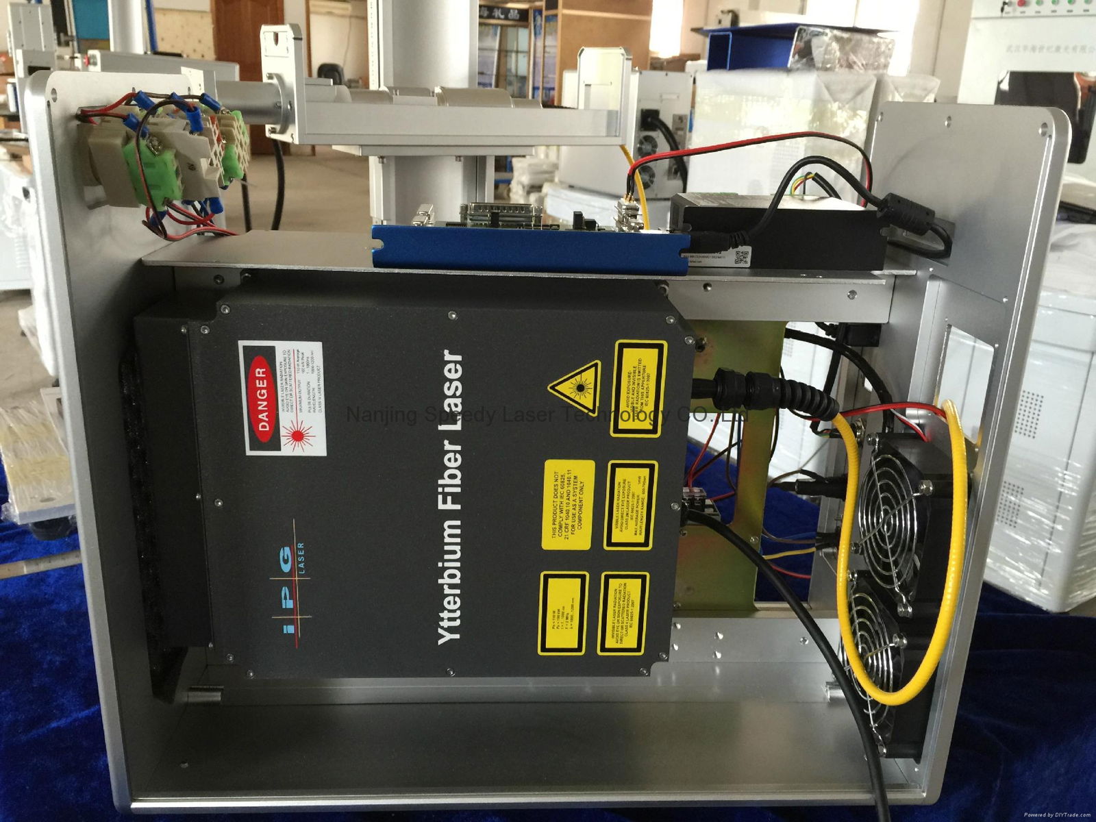 IPG 20W 30W fiber laser marking machine 2