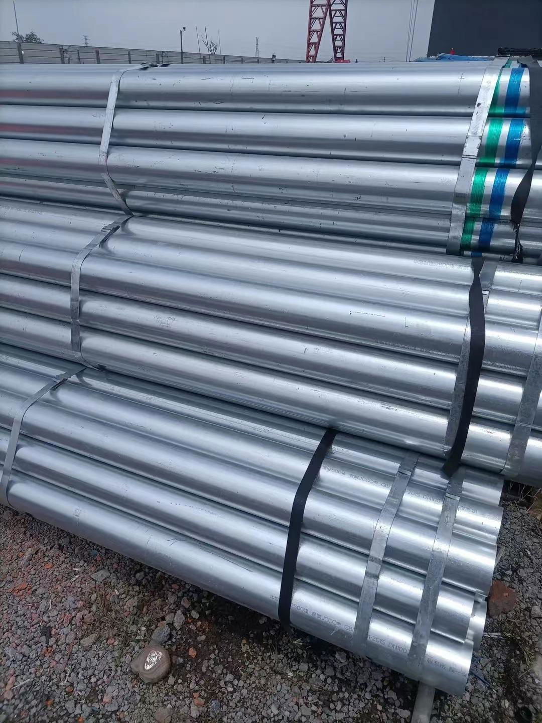 hot-dip galvanized steel pipes 2