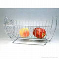 basket,fruit basket,gift basket,wire basket