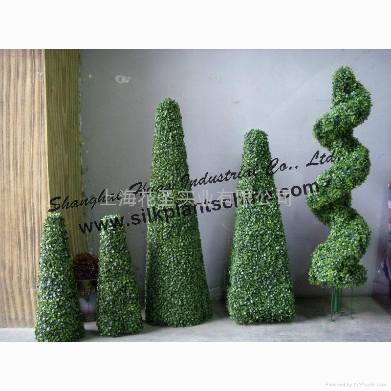 artificial boxwood ball and mat 2