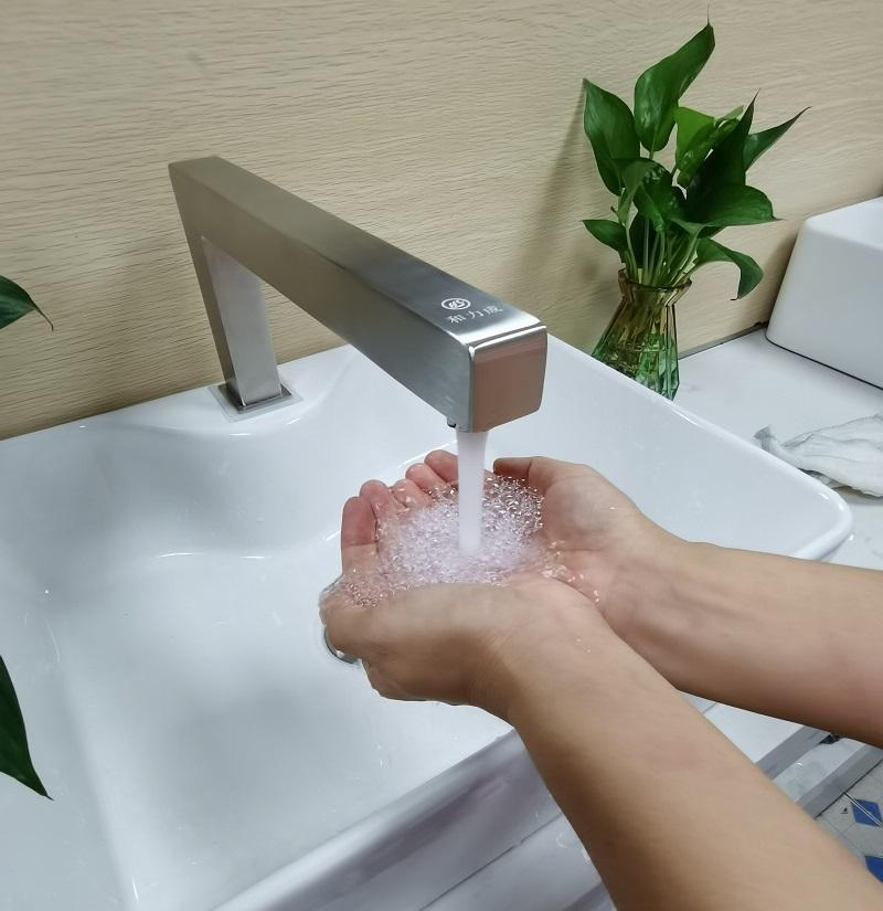 儿童加长感应水龙头 2