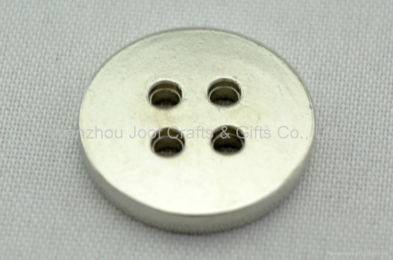 four-hole buttons gold plating fashion shirt button button button sewing buttons 2
