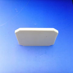 Wear resistant alumina ceramic plates