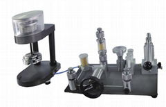 Vacuum dead weight tester